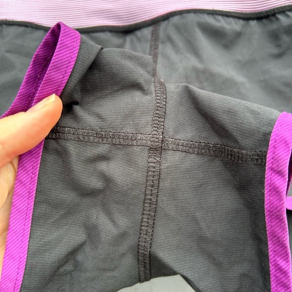 Lululemon Purple Black Turbo Run Shorts, size 4 - Picture 9 of 12